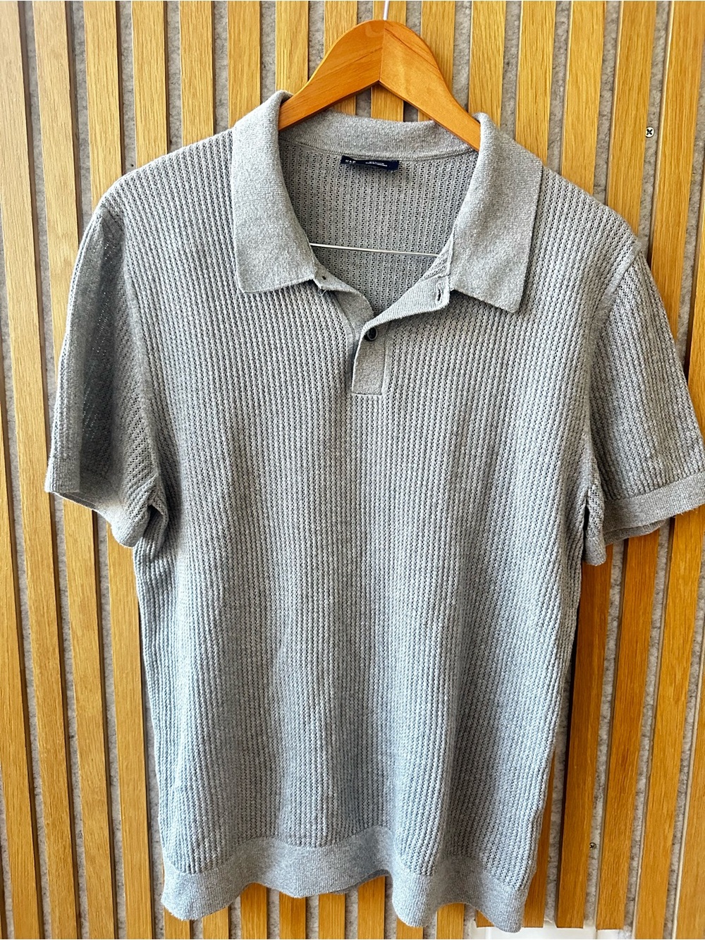 GAP Men's Gray Knit Polo Shirt